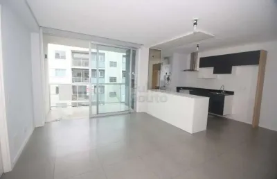 Apartamento de alto padrão no condomínio fernando pessoa - 2 dormitórios com garagem no bairro três vendas