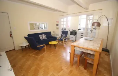 Apartamento mobiliado para venda e locação no centro de pelotas - conforto e localização privilegiada!