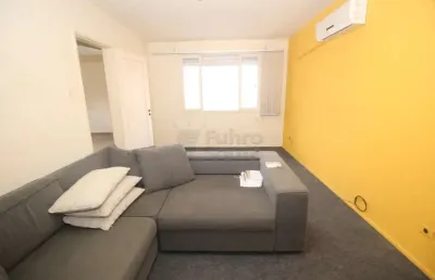 Apartamento com 2 dormitórios no edifício ribas hameister