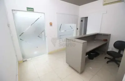 Casa comercial para alugar na Rua General Neto, 11893342, Centro, Pelotas