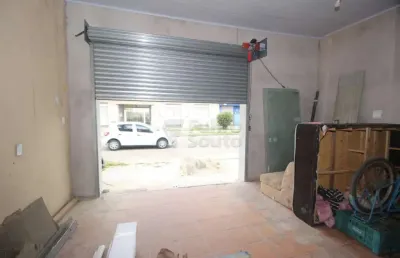 Prédio comercial em reforma para locação na av. fernando osório - localização estratégica
