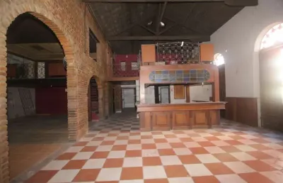 Prédio comercial amplo no centro de pelotas - localização estratégica para o seu negócio