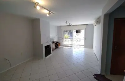 Apartamento térreo com 3 dormitórios, suíte e ambientes amplos