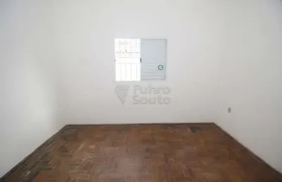 Casa aconchegante para locação no bairro três vendas!
