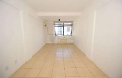 Sala comercial para alugar na Rua Quinze de Novembro, 16873242, Centro, Pelotas