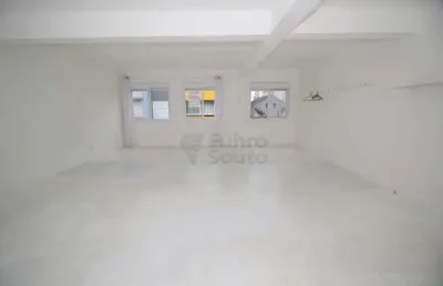 Kitnet no antônio rosa lavrador para locação no centro de pelotas - ao lado do calçadão