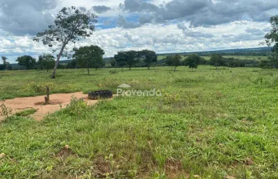 Fazenda à venda as margens do rio piracanjuba em rio quente - 10 alqueires