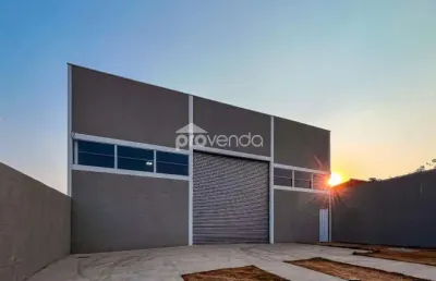 Barracão / Galpão / Depósito à venda na Avenida União, Setor Garavelo, Aparecida de Goiânia