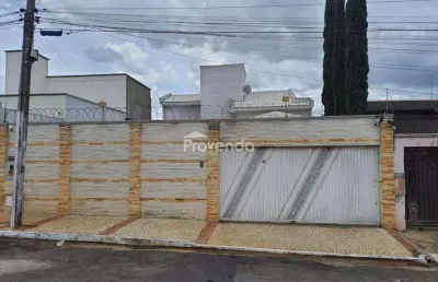 Casa 03 quartos sendo 02 suítes no residencial flamingo, goiânia-go