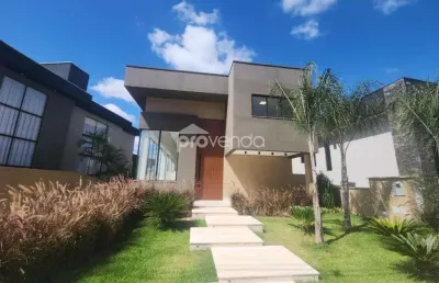 Casa triplex de alto padrão - 05 suítes plenas - condomínio do lago