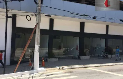 Loja para alugar, 32 m² por r$ 3.445,77/mês - imbetiba - macaé/rj
