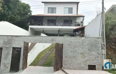 It86 - excelente casa dentro de condomínio em itapeba