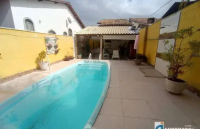 Casa 2 quartos (1 suíte) com piscina e churrasqueira no jd. atlântico  central prox. a praia