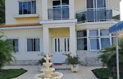 Excelente casa de alto padrão c/ 3 quartos à venda, 183 m² por r$ 1.100.000 - itaipuaçu - maricá/rj