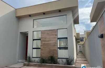 Excelente casa 3 quartos (1 suíte) estilo moderna com piscina e churrasqueira no jd. atlântico central