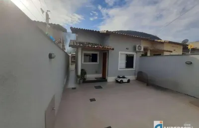 Excelente casa c/ 2 quartos à venda, 104 m² por r$ 600.000 - praia de itaipuaçu - maricá/rj