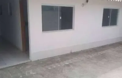 Kitnet com 1 dormitório para alugar, por r$ 900/mês - jardim atlântico leste (itaipuaçu) - maricá/rj