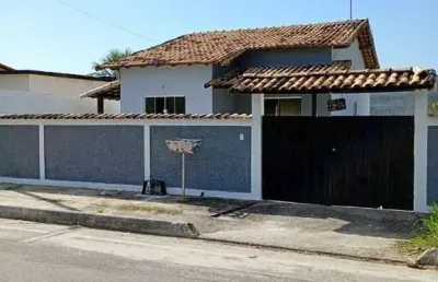 Casa com 3 dormitórios para alugar por r$ 2.000,00/mês - itaipuaçu - maricá/rj