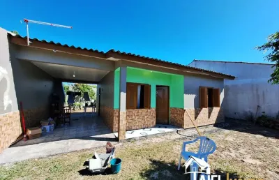Encantadora residência no centro da praia de cidreira/rs