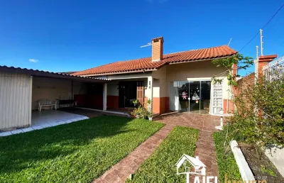 Belíssima residência com 3 dormitórios no centro da praia de cidreira/rs