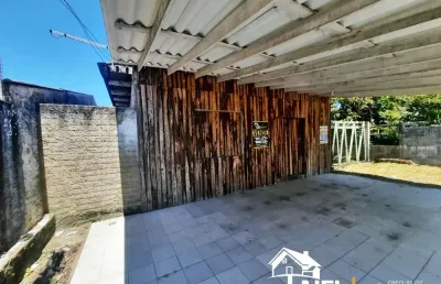 Casa mista com ponto comercial na praia de cidreira/rs