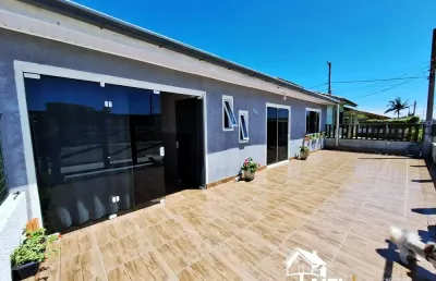 Casa com anexo no bairro centro da praia de cidreira/rs