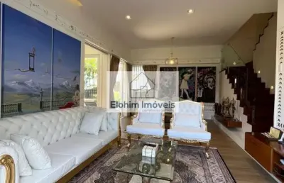 Casa triplex alto padrão à venda, no condomínio golden sun