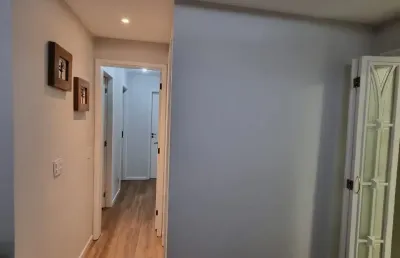 Belo apartamento de 92m²,com 03 quartos, sendo 01 suíte,02 vagas fixas,rua cantagalo!
