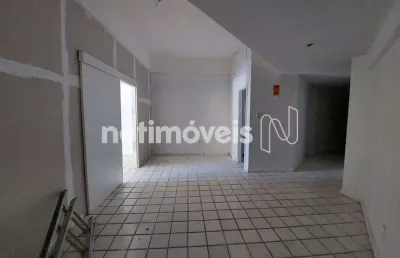 Ponto comercial com 3 salas para alugar na Rua Rodrigues Dórea, 63, Armação, Salvador