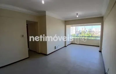 Apartamento com 2 quartos para alugar na Rua Edístio Pondé, 301, Stiep, Salvador