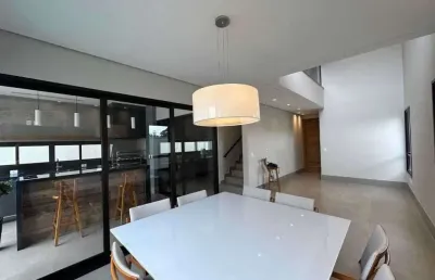 Casa com 3 quartos para alugar no Fazenda Rodeio, Mogi das Cruzes 