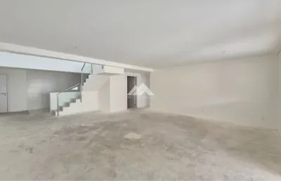 Cobertura face norte com vista para o parque bacacheri á venda