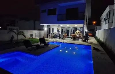 Casa de alto padrão com 4 suítes e piscina no condomínio central park - 348m² de conforto e sofisticação