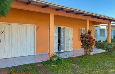 Casa com 2 quartos à venda na Avenida Paraguassú, 0000, Mariluz (Distrito), Imbé