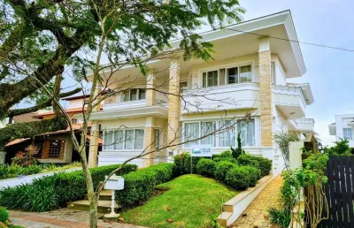 Casa com 4 quartos à venda em jurerê internacional, florianópolis  por r$ 4.950.000