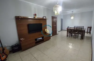 Casa com 3 quartos à venda na Rua Irineu Carpini, Vila Queiroz, Araras