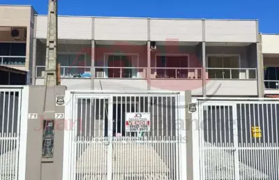Excelente sobrado no loteamento santa clara, camboriú.