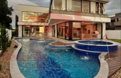 Casa com 5 quartos à venda na Rua Ivo José Rebello, Santa Regina, Camboriú