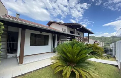 Casa com 4 quartos à venda no garcia, blumenau , 416 m2 por r$ 1.089.000