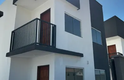 Casas duplex 2q em extremoz com negociação fácil, chama no direct!