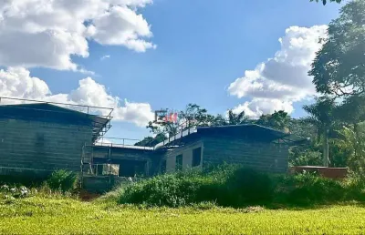 Casa em condomínio à venda, com quatro suítes, centro, cambé, pr