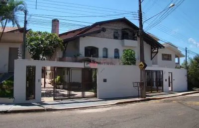 Atenção clínicas, médicos, advogados, etc.- sobrado comercial à venda - r$.2.700.000,00,  lago parq