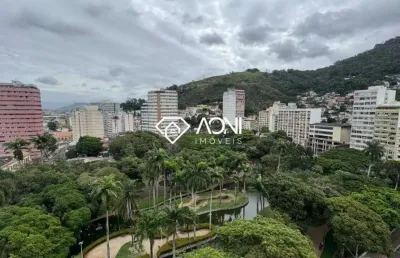 Apartamento com 4 quartos, vista privilegiada e ventilação cruzada