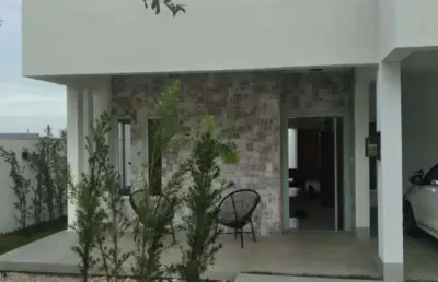 Casa em condomínio para venda em várzea grande, petrópolis, 3 dormitórios, 3 suítes, 4 banheiros, 2 vagas