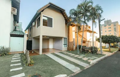Casa em condomínio fechado com 3 quartos à venda na Avenida Londrina, 1534, Zona 08, Maringá