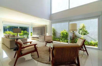 Casa com 4 quartos à venda na Rua Pioneiro José Vicente da Silva, 719, Jardim Cidade Monções, Maringá