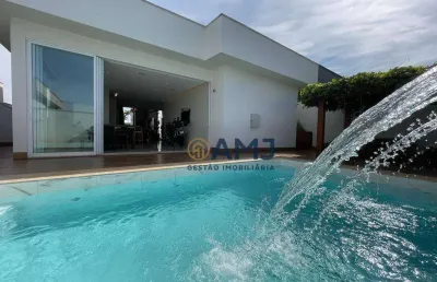 Casa em condomínio fechado com 4 quartos à venda na Rua Lago 25, Condomínio do Lago, Goiânia