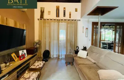 Casa em condomínio fechado à venda 3 suítes mais 2 quartos bairro floresta divisa com anita garibaldi joinville sc