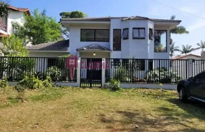 Casa à venda na Rua Antônio Biosca, Jardim das Palmeiras, São Paulo