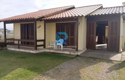 Casa à venda no bairro areias claras - balneário gaivota/sc